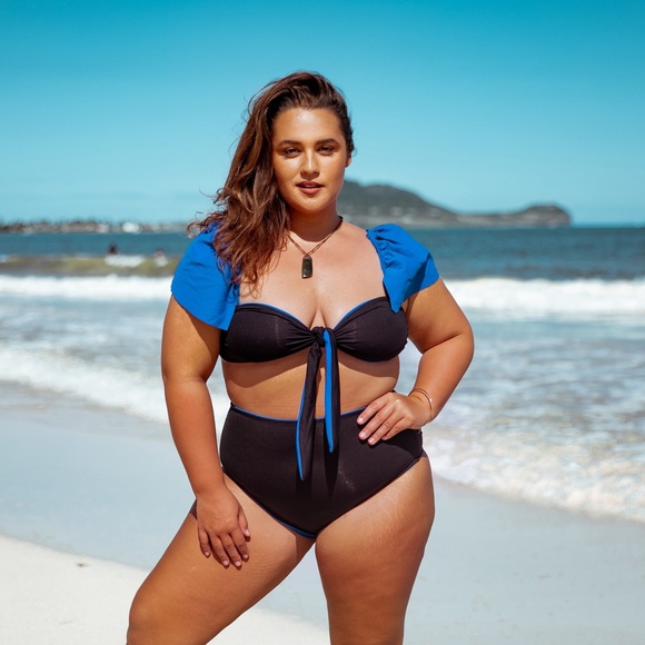 REVERSIBLE SUSTAINABLE 2 PIECE BLUE/BLACK BIKINI - Picture 7 of 8